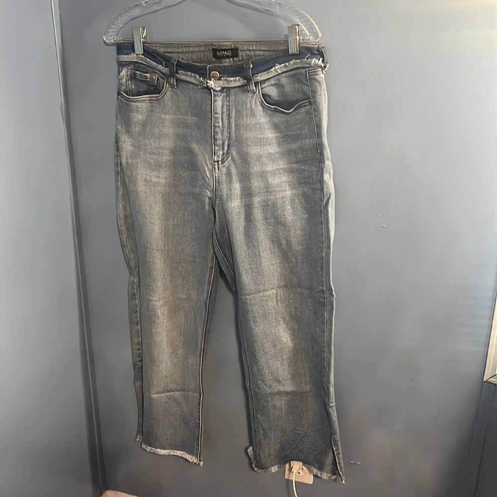 Buffalo cropped jeans
